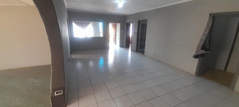 3 Bedroom Property for Sale in Mountain View Gauteng