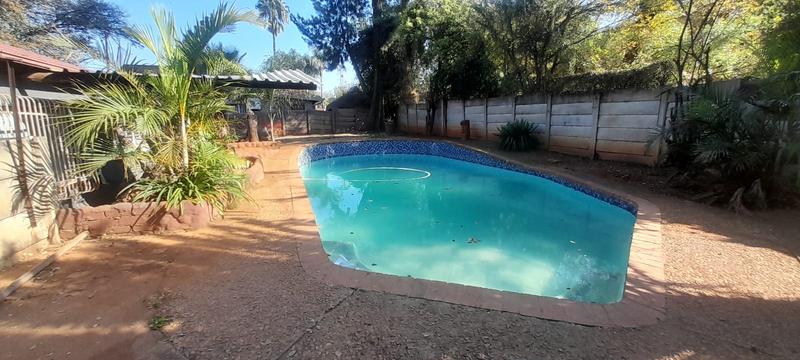 3 Bedroom Property for Sale in Mountain View Gauteng