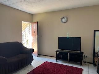 To Let 2 Bedroom Property for Rent in Pomona Gauteng