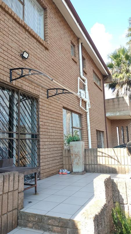 5 Bedroom Property for Sale in Crosby Gauteng