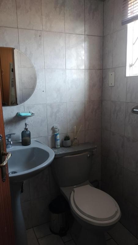 5 Bedroom Property for Sale in Crosby Gauteng