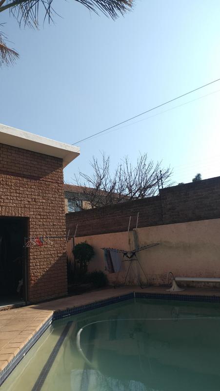 5 Bedroom Property for Sale in Crosby Gauteng