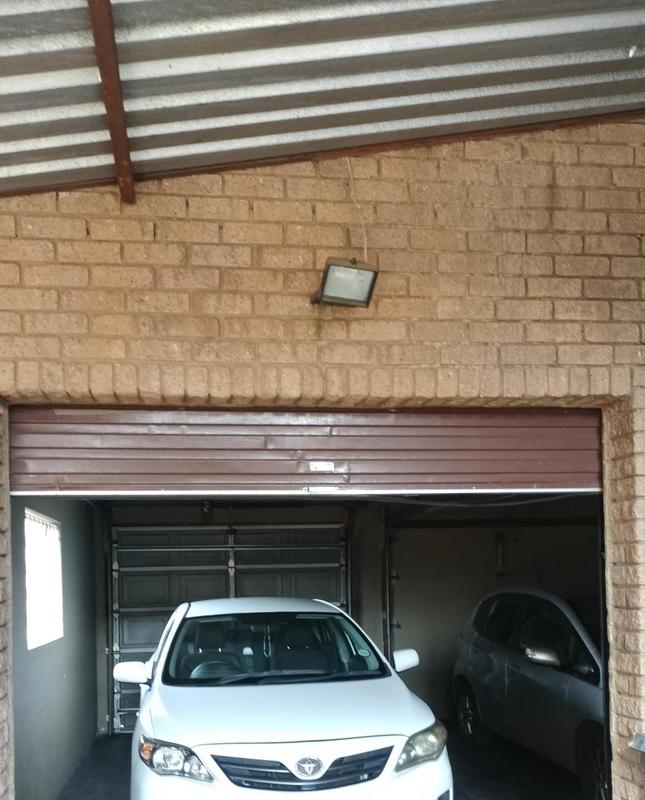 5 Bedroom Property for Sale in Crosby Gauteng