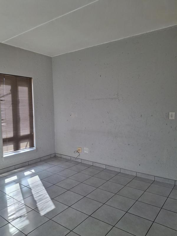 To Let 1 Bedroom Property for Rent in Montgomery Park Gauteng