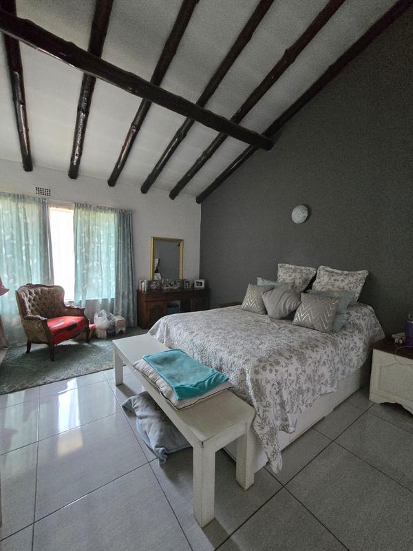 4 Bedroom Property for Sale in Verwoerdpark Gauteng