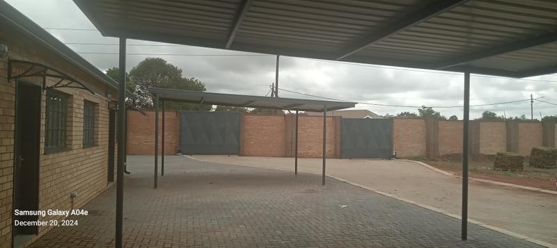 To Let 1 Bedroom Property for Rent in Broadacres Gauteng