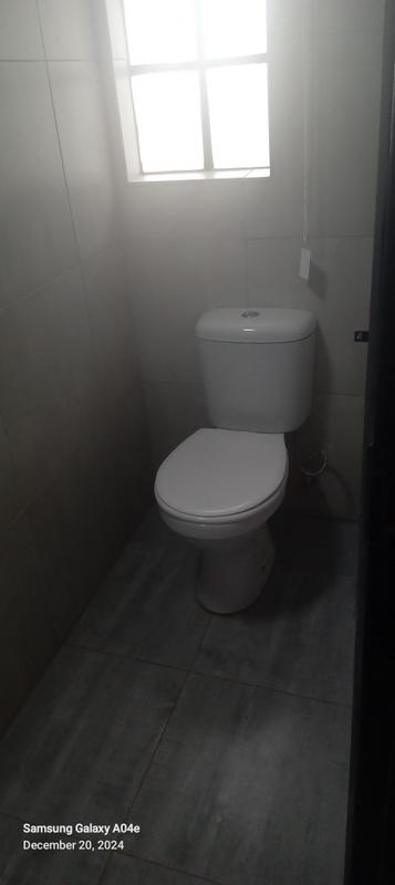To Let 1 Bedroom Property for Rent in Broadacres Gauteng