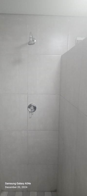 To Let 1 Bedroom Property for Rent in Broadacres Gauteng
