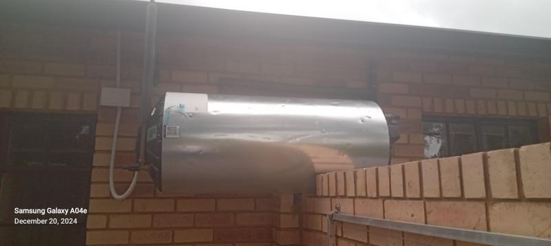 To Let 1 Bedroom Property for Rent in Broadacres Gauteng