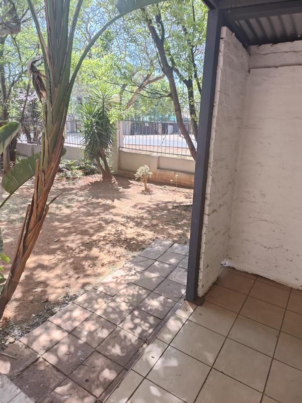 To Let 2 Bedroom Property for Rent in Lynnwood Glen Gauteng