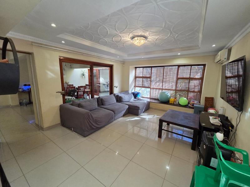To Let 4 Bedroom Property for Rent in Buccleuch Gauteng