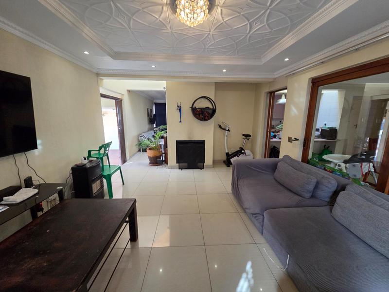 To Let 4 Bedroom Property for Rent in Buccleuch Gauteng