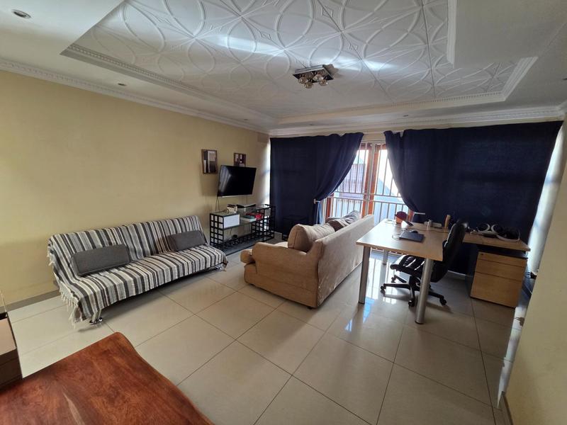 To Let 4 Bedroom Property for Rent in Buccleuch Gauteng