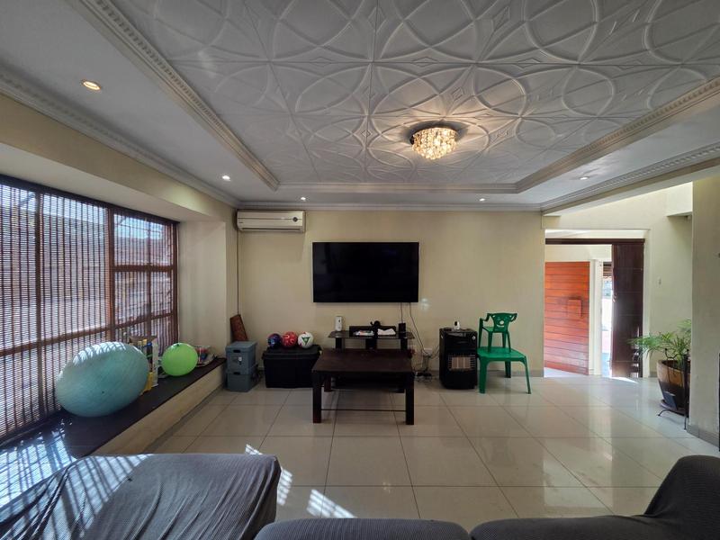 To Let 4 Bedroom Property for Rent in Buccleuch Gauteng