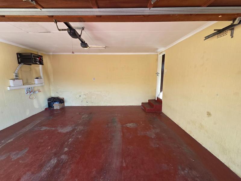To Let 4 Bedroom Property for Rent in Buccleuch Gauteng