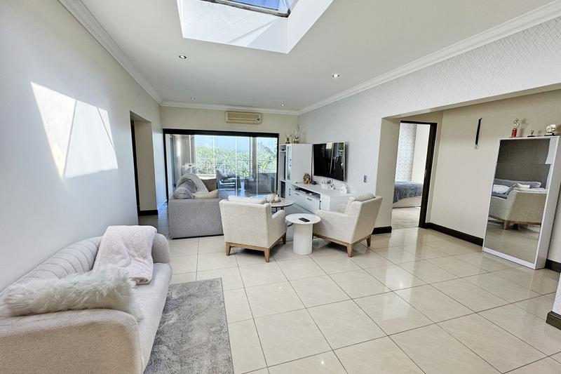 5 Bedroom Property for Sale in Benmore Gardens Gauteng