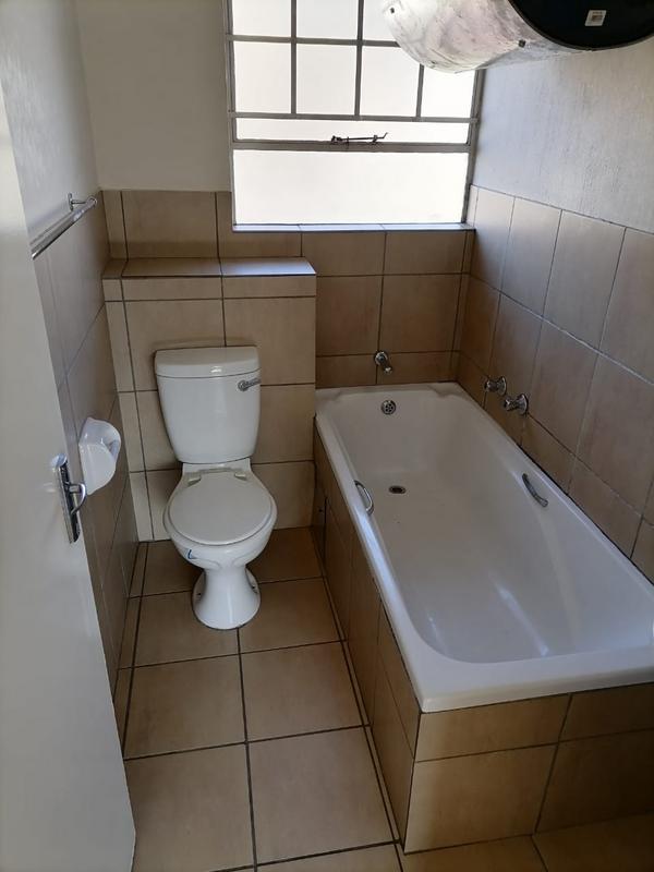 1 Bedroom Property for Sale in Kempton Park Gauteng
