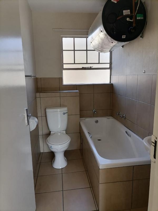 1 Bedroom Property for Sale in Kempton Park Gauteng