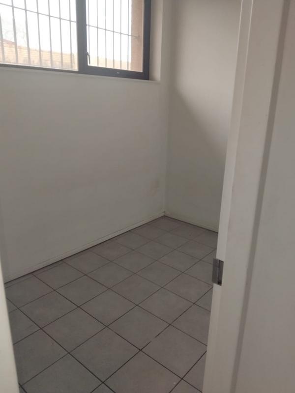 2 Bedroom Property for Sale in Florida Gauteng