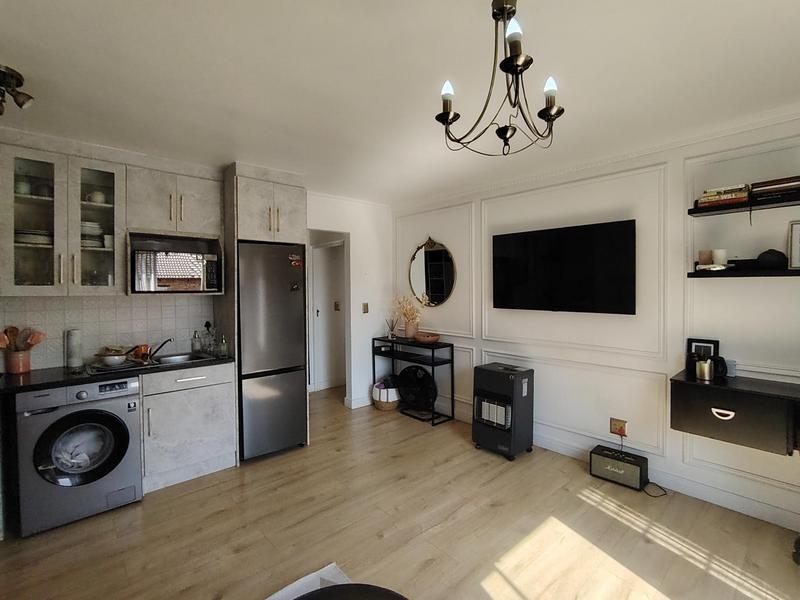 1 Bedroom Property for Sale in Kosmosdal Gauteng