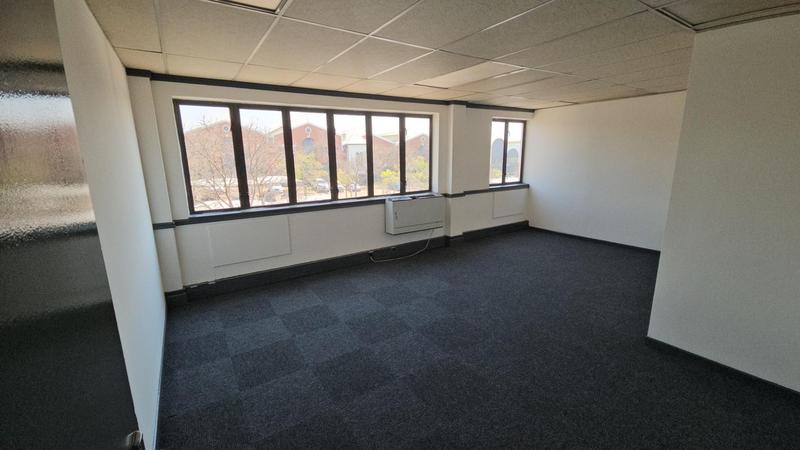 To Let Commercial Property for Rent in Randjespark Gauteng