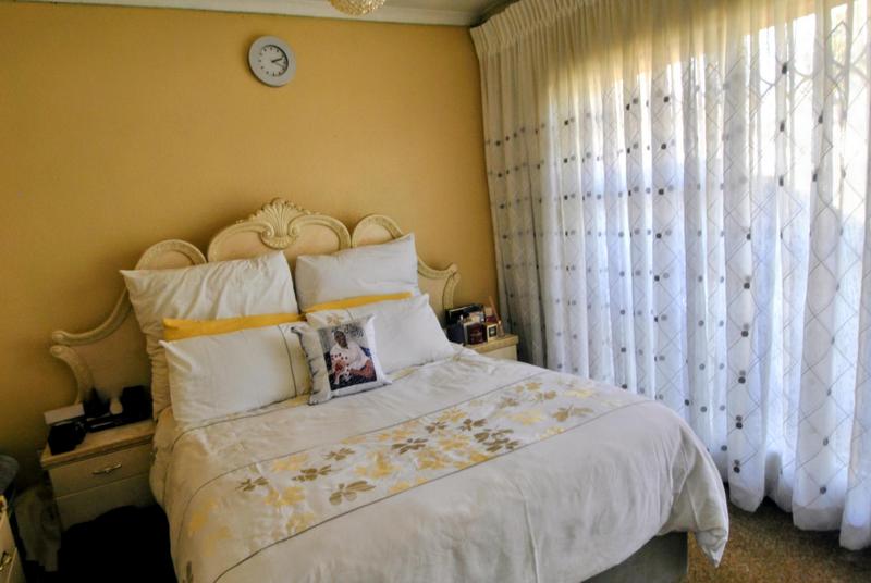 3 Bedroom Property for Sale in Lenasia South Gauteng