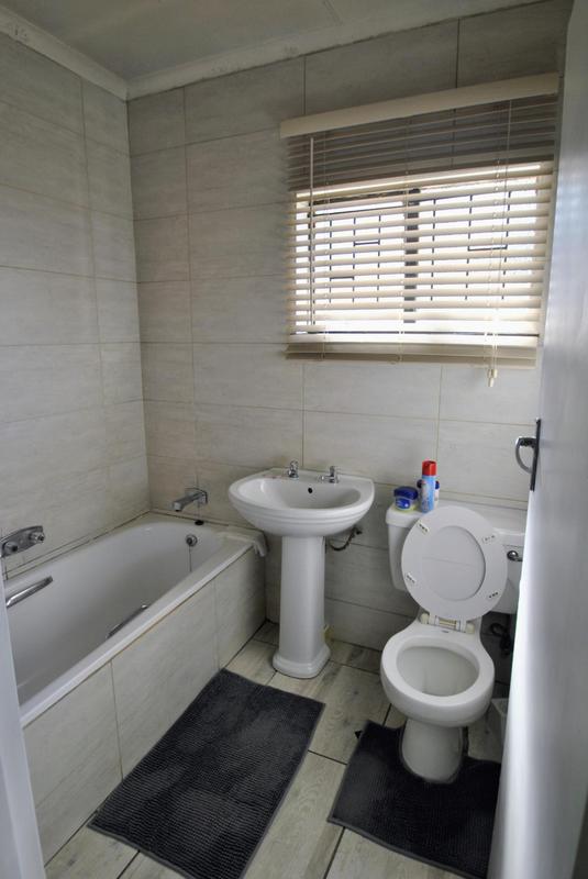 3 Bedroom Property for Sale in Lenasia South Gauteng