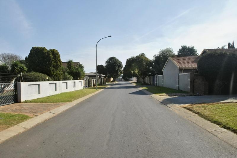 3 Bedroom Property for Sale in Lenasia South Gauteng