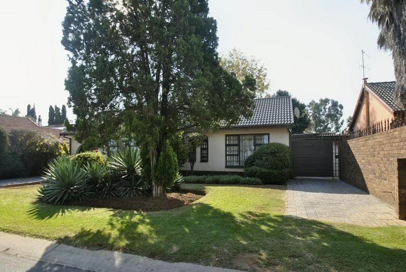 3 Bedroom Property for Sale in Lenasia South Gauteng