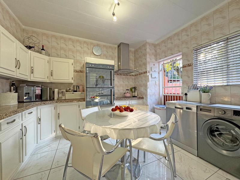 3 Bedroom Property for Sale in Weltevreden Park Gauteng