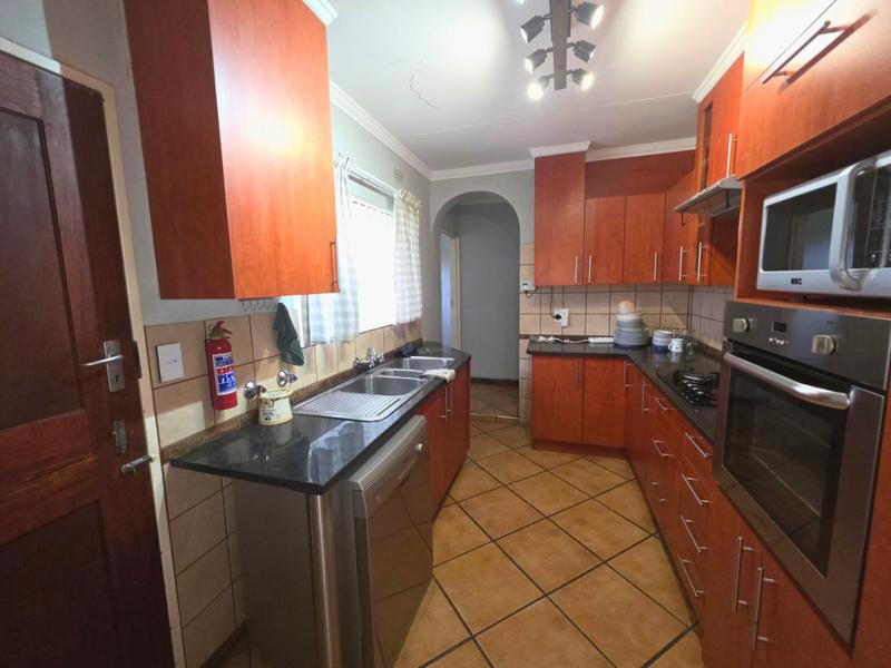 3 Bedroom Property for Sale in Terenure Gauteng