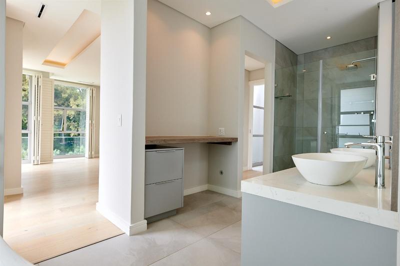 To Let 4 Bedroom Property for Rent in Hyde Park Gauteng