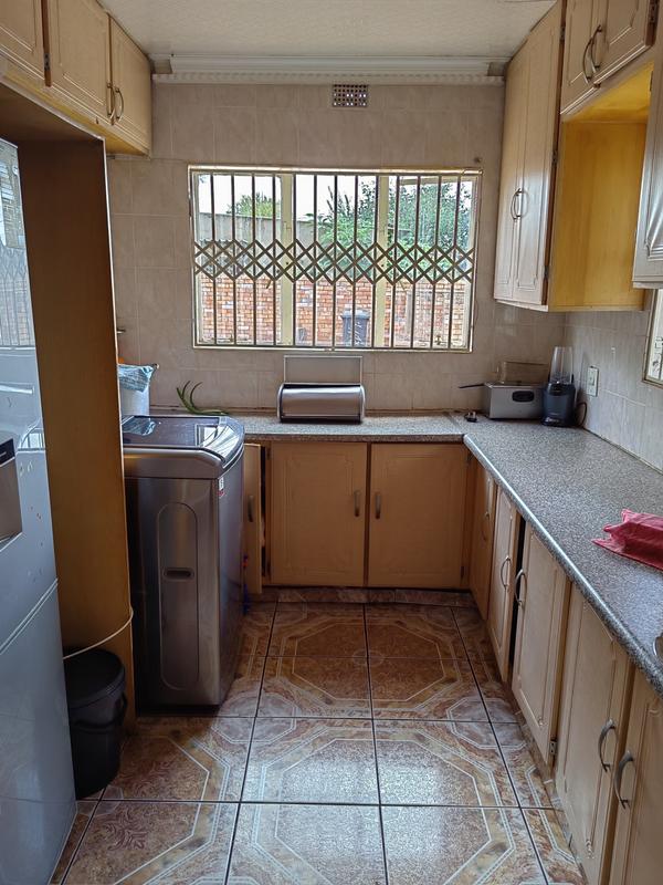 To Let 3 Bedroom Property for Rent in Ennerdale Gauteng