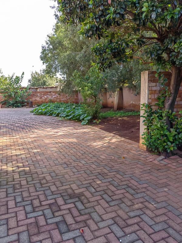 To Let 3 Bedroom Property for Rent in Ennerdale Gauteng