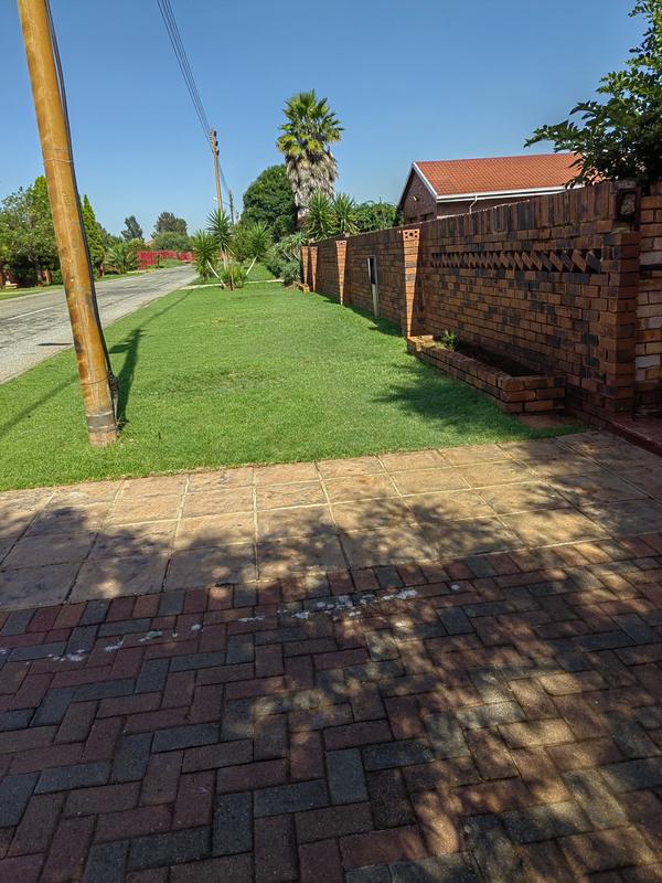 To Let 3 Bedroom Property for Rent in Ennerdale Gauteng