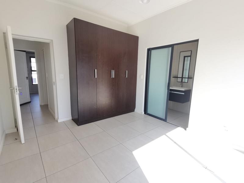 To Let 2 Bedroom Property for Rent in Greenstone Hill Gauteng