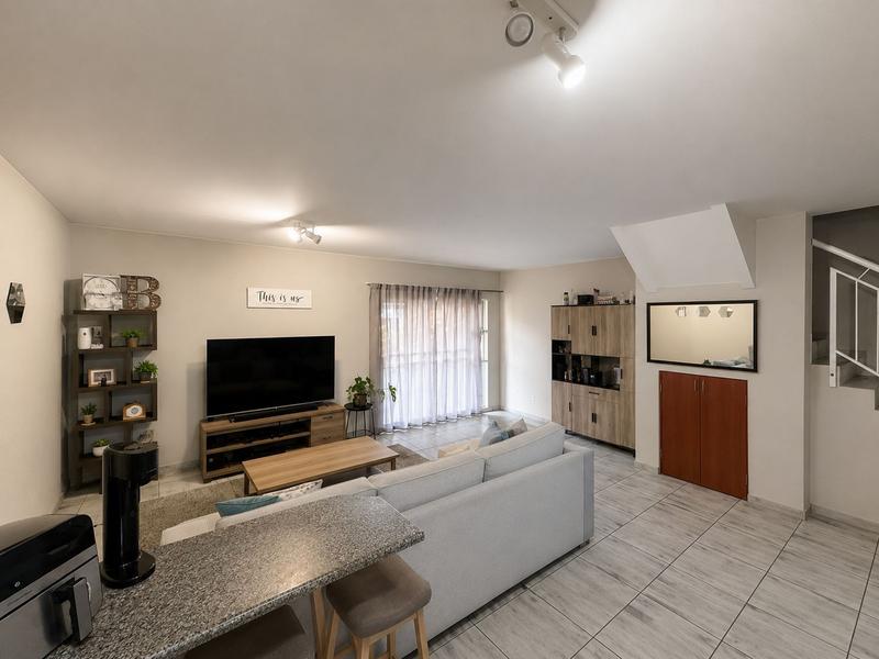 To Let 2 Bedroom Property for Rent in Greenstone Hill Gauteng