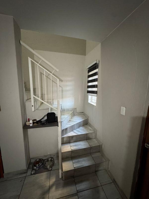 To Let 2 Bedroom Property for Rent in Greenstone Hill Gauteng