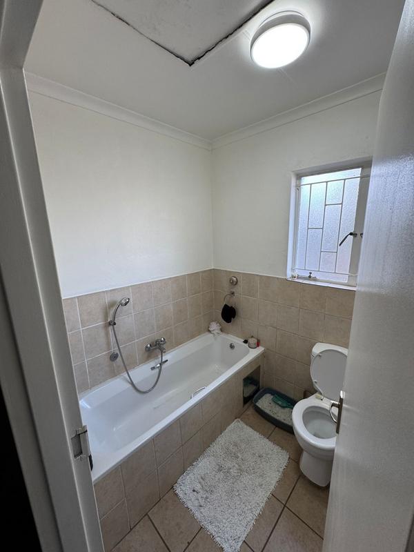 To Let 2 Bedroom Property for Rent in Greenstone Hill Gauteng
