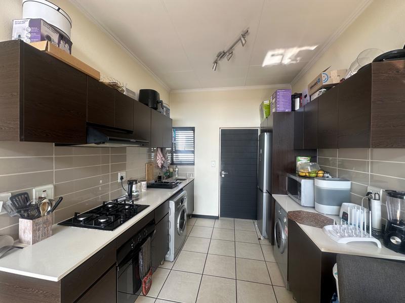 2 Bedroom Property for Sale in Greenstone Hill Gauteng