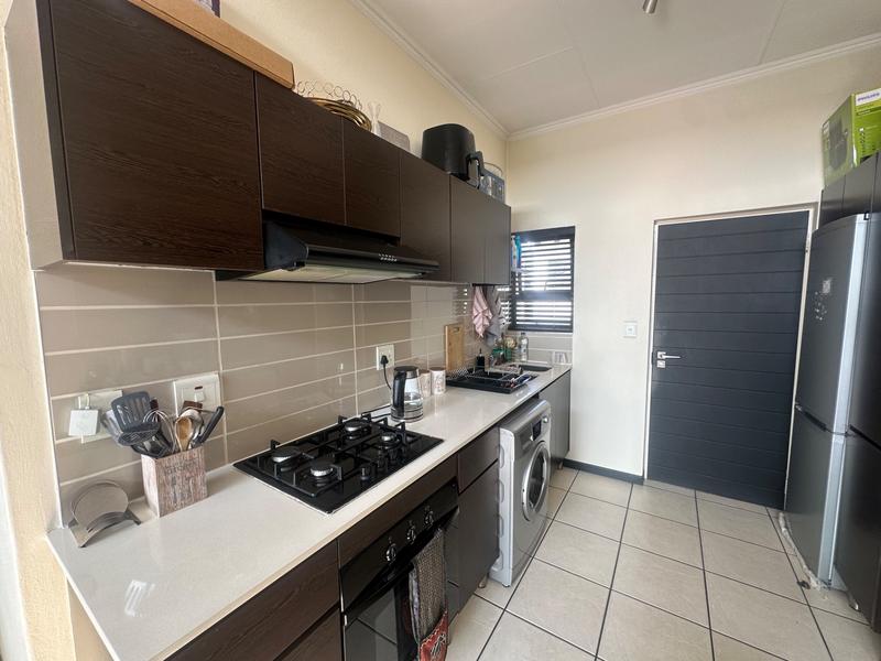 2 Bedroom Property for Sale in Greenstone Hill Gauteng