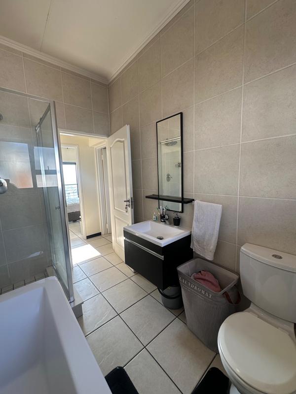 2 Bedroom Property for Sale in Greenstone Hill Gauteng