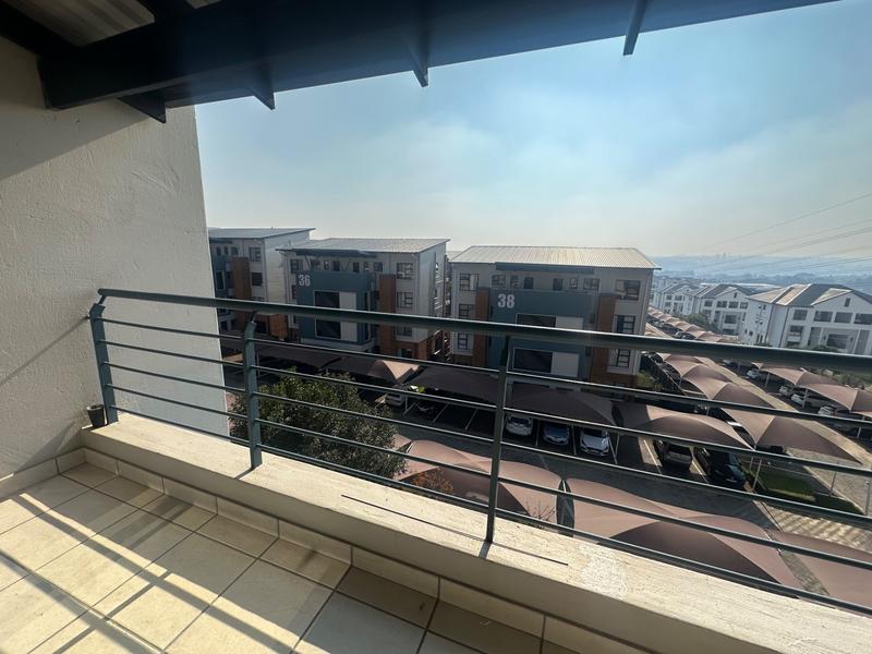 2 Bedroom Property for Sale in Greenstone Hill Gauteng