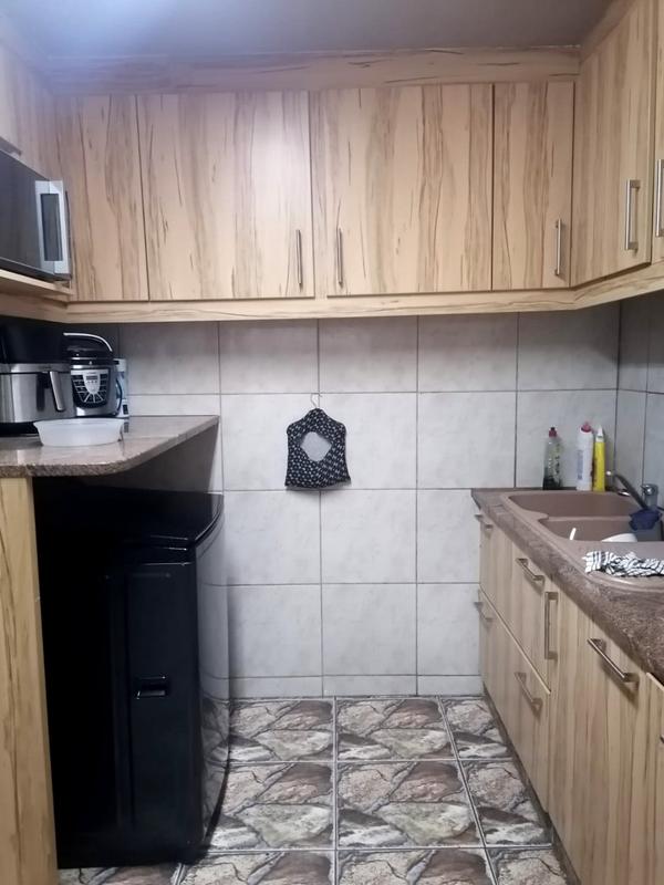 2 Bedroom Property for Sale in Lindhaven Gauteng