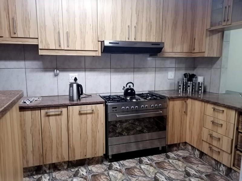 2 Bedroom Property for Sale in Lindhaven Gauteng