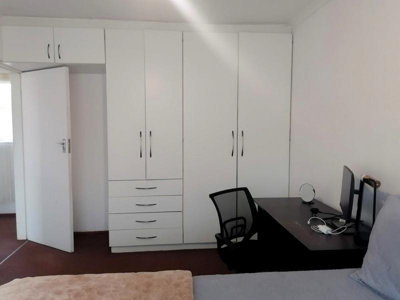 2 Bedroom Property for Sale in Lindhaven Gauteng