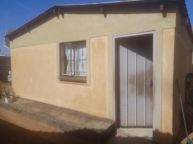 2 Bedroom Property for Sale in Zonkezizwe Gauteng