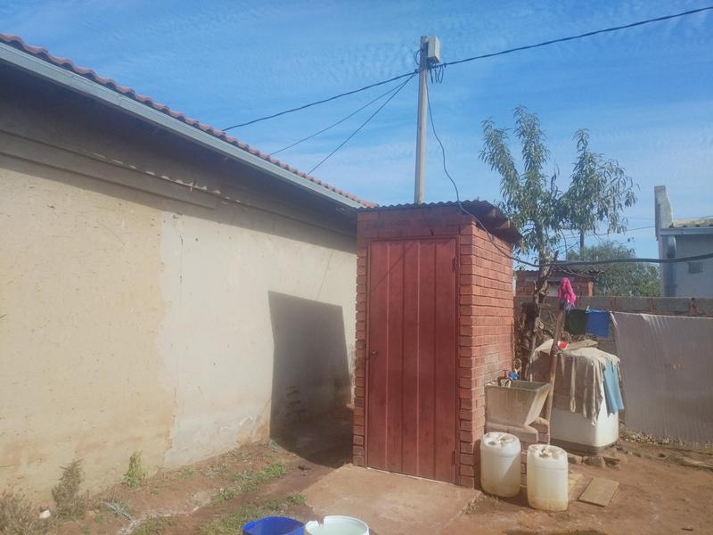 2 Bedroom Property for Sale in Zonkezizwe Gauteng