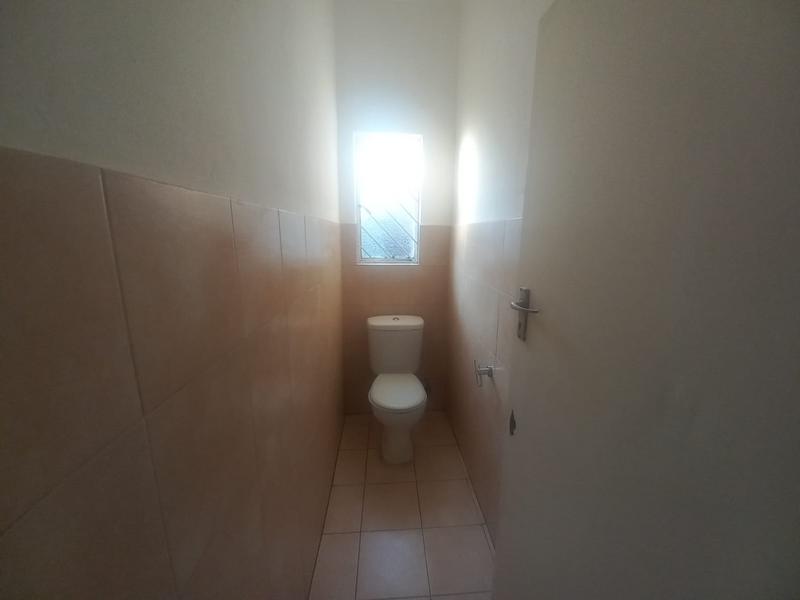 To Let 2 Bedroom Property for Rent in Laudium Gauteng
