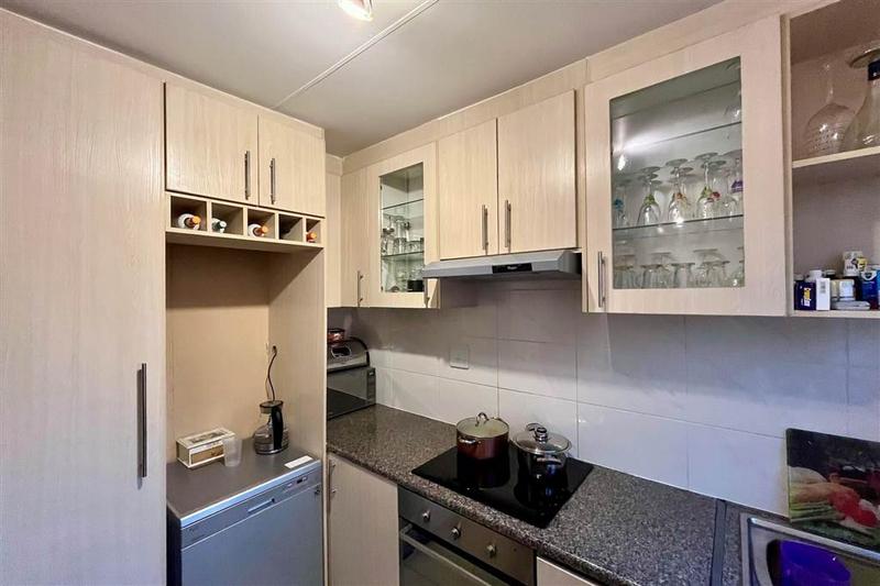 To Let 2 Bedroom Property for Rent in Klippoortje Gauteng